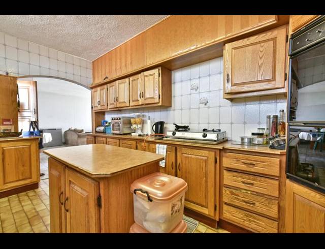 3 BEDROOM APARTMENT FOR SALE IN BRAMLEY PARK